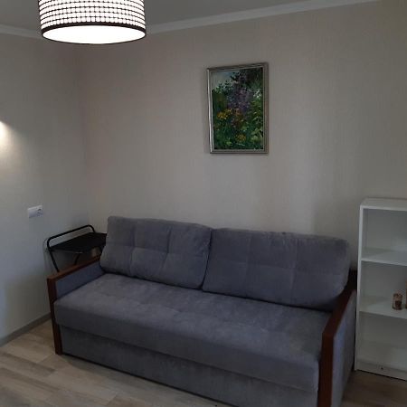 Apartment Near Stadio Metalist Kharkiv Exterior photo